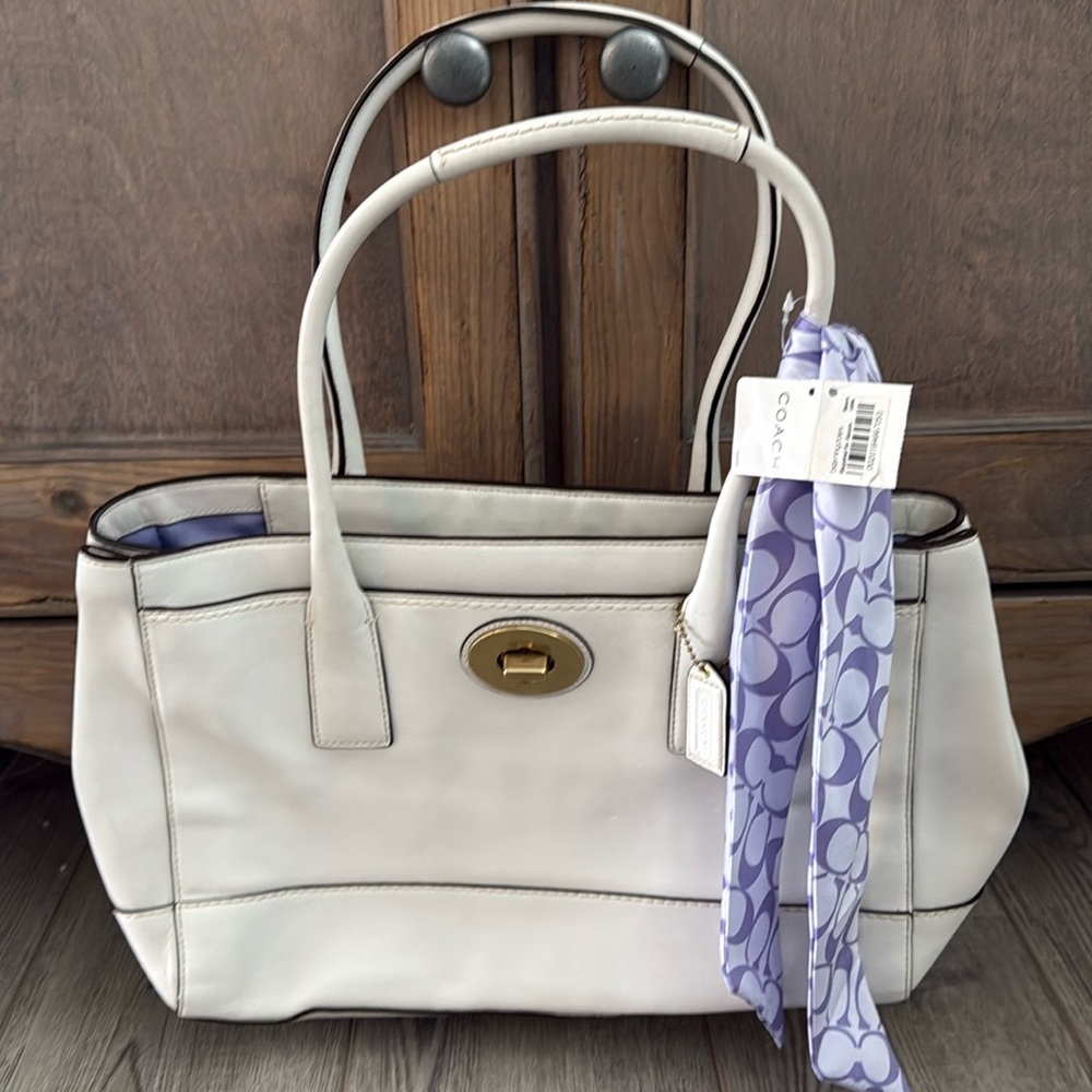 Vintage Coach Madeline Bag - White with a purple interior